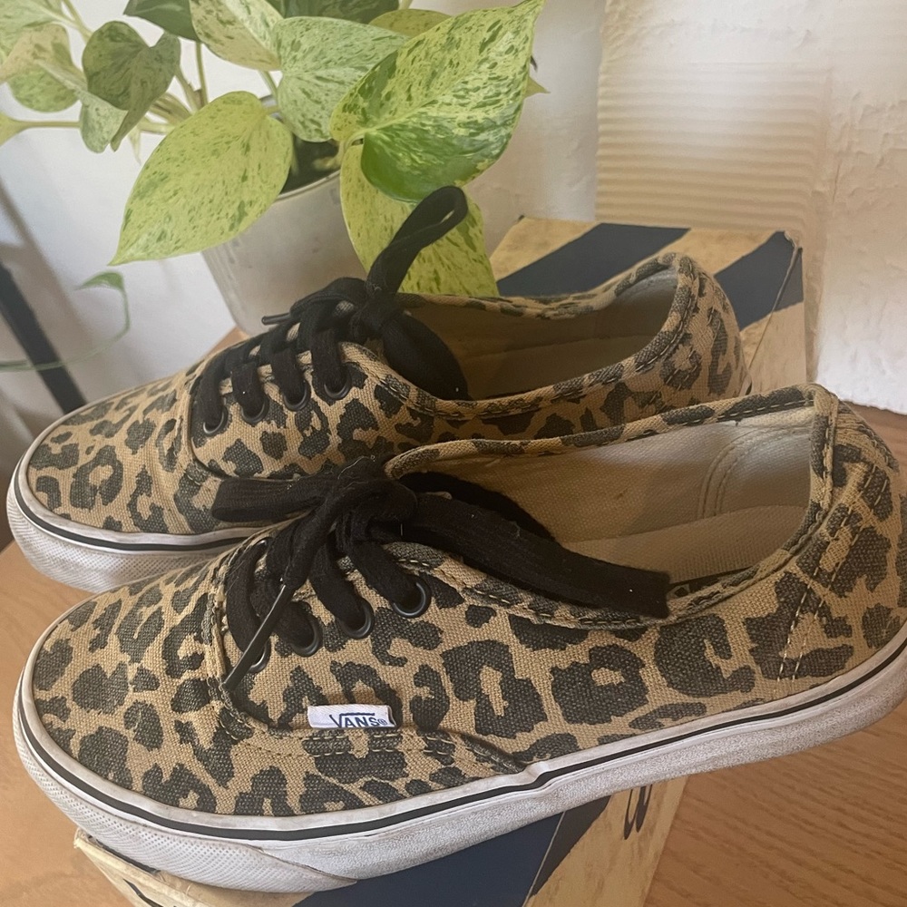 Womens vans authentic cheetah print shoes